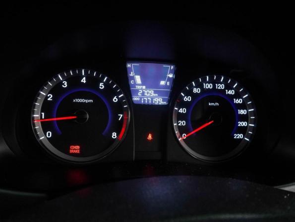 Hyundai Solaris I с пробегом 2012 года, цена 749 000 рублей, 177198 км, седан, Автокод Объявления