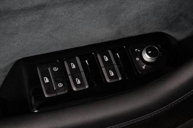 Geely Monjaro I с пробегом 2023 года, цена 3 729 000 рублей, 13000 км, внедорожник, Автокод Объявления