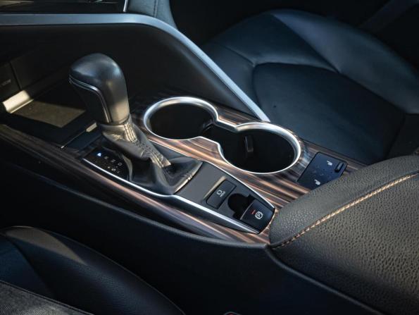 Toyota Camry VIII (XV70) с пробегом 2019 года, цена 2 280 000 рублей, 154424 км, седан, Автокод Объявления