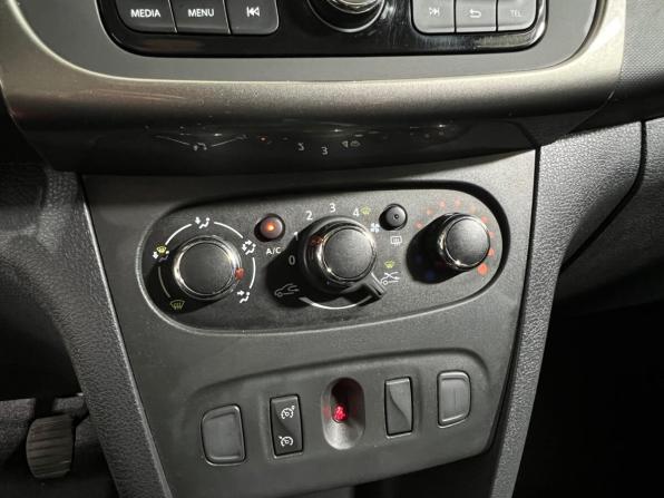 Renault Sandero II Рестайлинг с пробегом 2020 года, цена 1 097 000 рублей, 141525 км, хэтчбек, Автокод Объявления