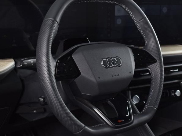 Audi Q5 III с пробегом 2026 года, цена 6 399 995 рублей, 220 км, внедорожник, Автокод Объявления