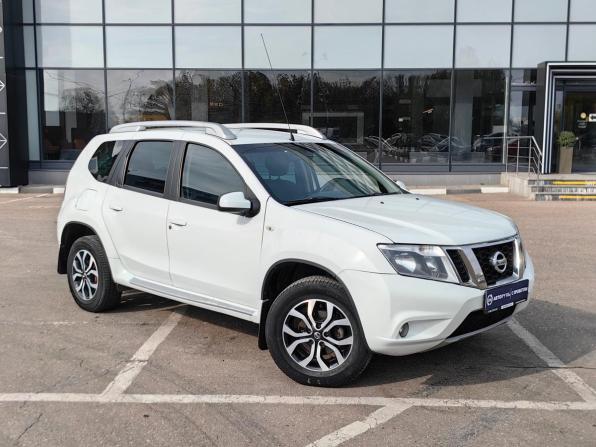 Nissan Terrano III (D10) с пробегом 2015 года, цена 849 000 рублей, 220109 км, внедорожник, Автокод Объявления