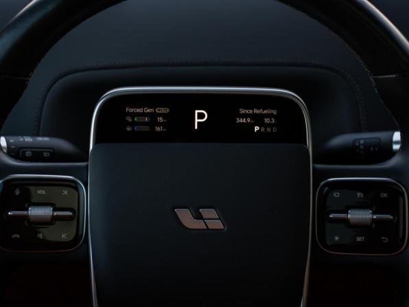 Li Auto (Lixiang) L9 I с пробегом 2023 года, цена 6 198 000 рублей, 63595 км, внедорожник, Автокод Объявления