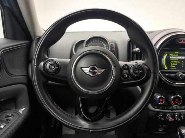 Mini Countryman II с пробегом 2017 года, цена 2 702 000 рублей, 81072 км, внедорожник, Автокод Объявления