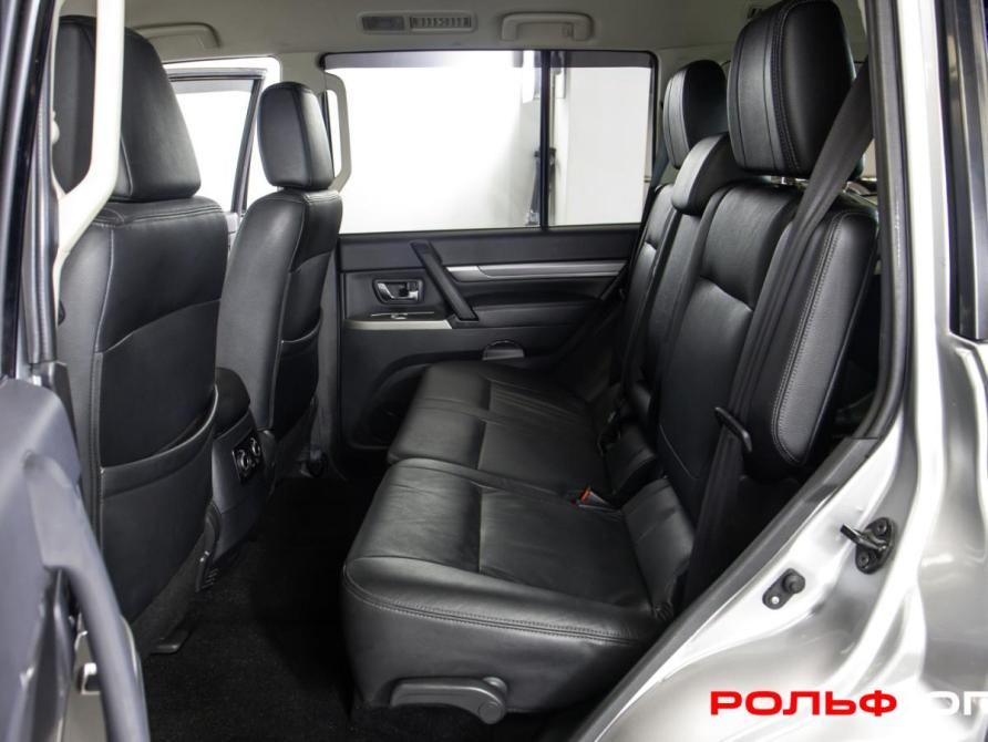 Mitsubishi Pajero IV Рестайлинг 2 Москва  - изображение 8