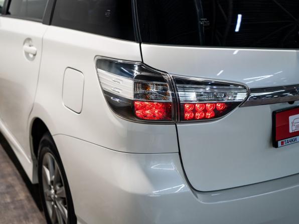Toyota Wish II Рестайлинг с пробегом 2016 года, цена 1 535 000 рублей, 159420 км, минивэн, Автокод Объявления