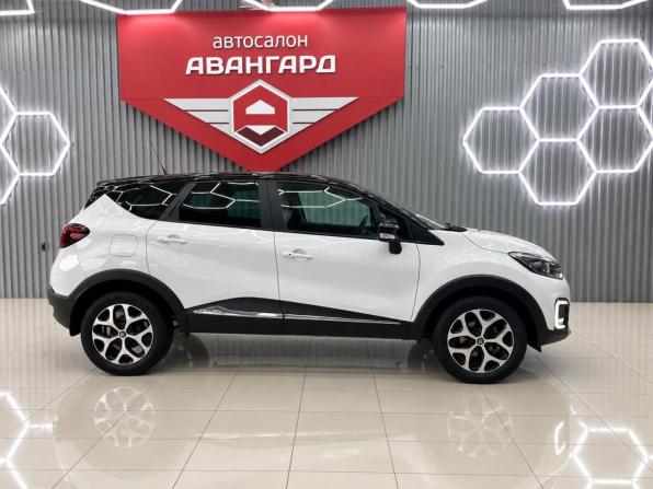 Renault Kaptur I с пробегом 2017 года, цена 1 580 000 рублей, 110100 км, внедорожник, Автокод Объявления