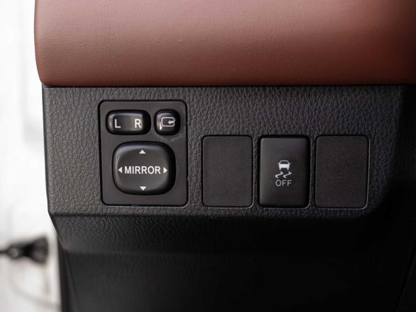 Toyota RAV4 IV (XA40) с пробегом 2013 года, цена 2 000 000 рублей, 184213 км, внедорожник, Автокод Объявления