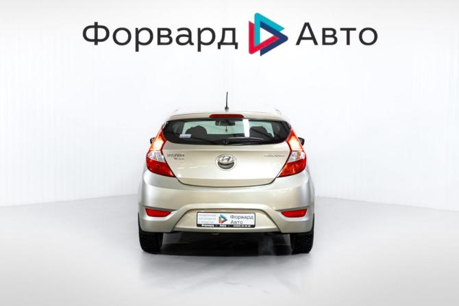Hyundai Solaris I с пробегом 2014 года, цена 800 000 рублей, 142475 км, хэтчбек, Автокод Объявления