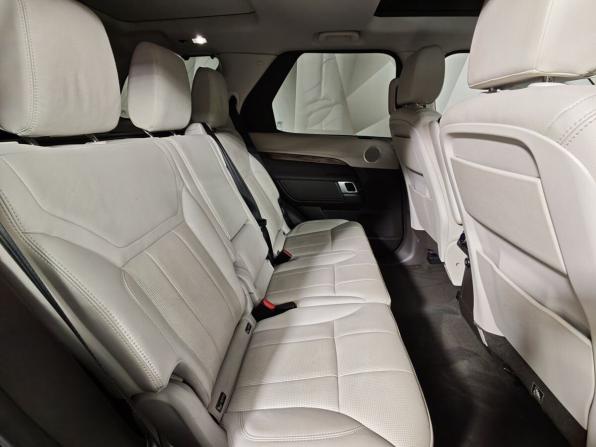 Land Rover Discovery V с пробегом 2018 года, цена 3 425 000 рублей, 100043 км, внедорожник, Автокод Объявления