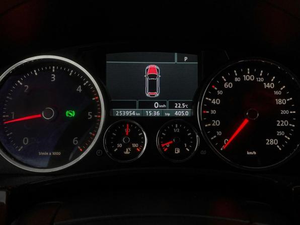 Volkswagen Touareg I Рестайлинг с пробегом 2008 года, цена 829 000 рублей, 253000 км, внедорожник, Автокод Объявления