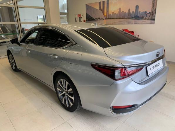 Lexus ES VII с пробегом 2018 года, цена 3 100 000 рублей, 252004 км, седан, Автокод Объявления