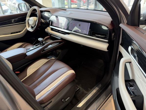 Geely Monjaro I с пробегом 2023 года, цена 2 990 000 рублей, 49657 км, внедорожник, Автокод Объявления