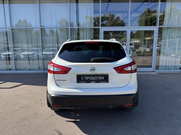 Nissan Qashqai II с пробегом 2015 года, цена 1 585 000 рублей, 133504 км, внедорожник, Автокод Объявления