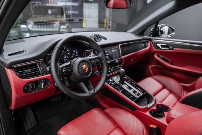 Новый Porsche Macan I Рестайлинг 2 2026 года, цена 12 800 000 рублей, внедорожник, Автокод Объявления