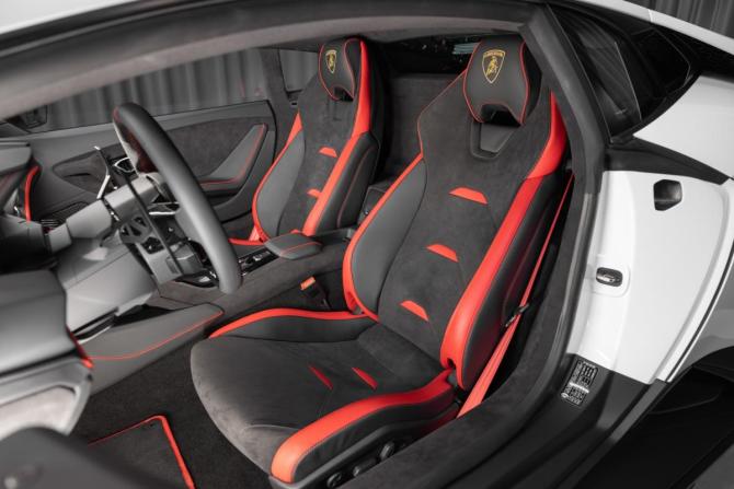 Новый Lamborghini Huracán I Рестайлинг 2023 года, цена 42 900 000 рублей, купе, Автокод Объявления