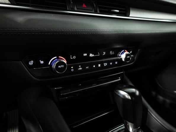 Mazda 6 III (GJ) Рестайлинг 2 с пробегом 2018 года, цена 2 149 700 рублей, 112000 км, седан, Автокод Объявления