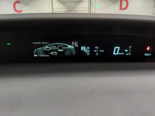 Toyota Prius III Рестайлинг (XW30) с пробегом 2015 года, цена 1 280 000 рублей, 114561 км, лифтбек, Автокод Объявления