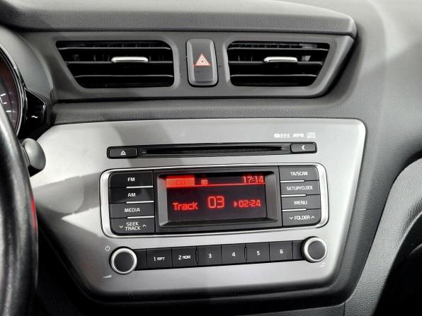 Kia Rio III Рестайлинг с пробегом 2016 года, цена 940 000 рублей, 165944 км, седан, Автокод Объявления