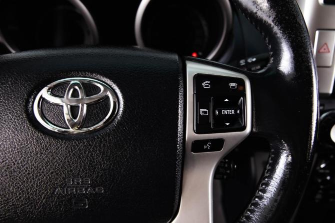 Toyota Land Cruiser Prado 150 Series с пробегом 2013 года, цена 3 299 000 рублей, 167800 км, внедорожник, Автокод Объявления