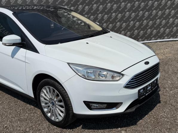 Ford Focus III Рестайлинг с пробегом 2016 года, цена 870 000 рублей, 187400 км, хэтчбек, Автокод Объявления