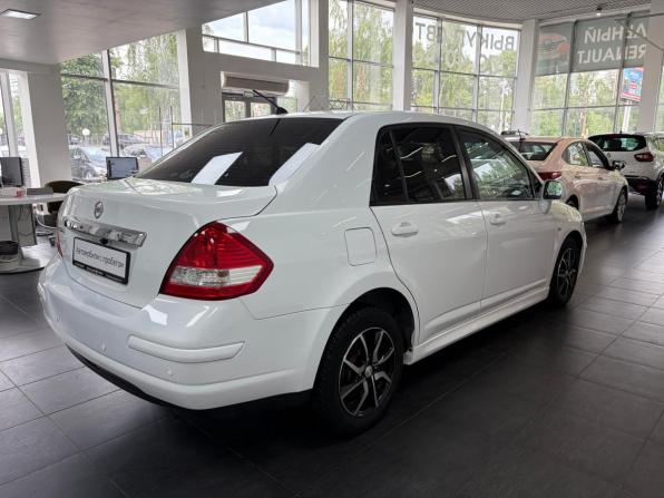 Nissan Tiida I Рестайлинг с пробегом 2013 года, цена 644 000 рублей, 212000 км, седан, Автокод Объявления