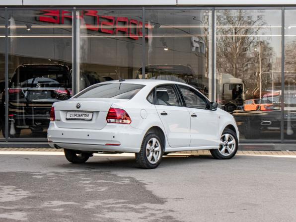 Volkswagen Polo V Рестайлинг с пробегом 2018 года, цена 930 000 рублей, 94193 км, седан, Автокод Объявления