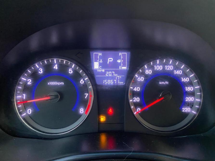 Hyundai Solaris I Рестайлинг Псков  - изображение 10