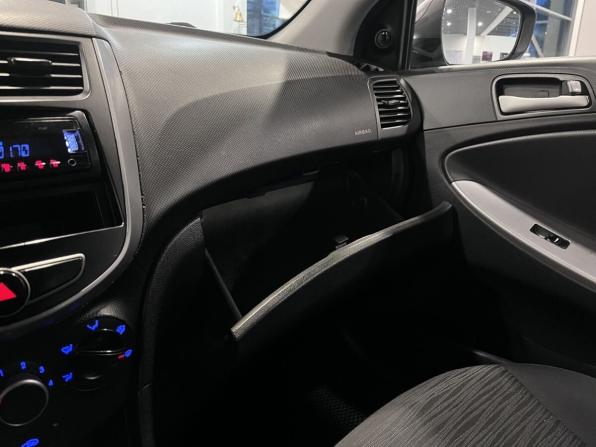 Hyundai Solaris I Рестайлинг с пробегом 2016 года, цена 695 000 рублей, 251487 км, седан, Автокод Объявления