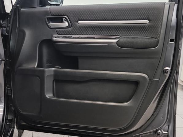 Honda Stepwgn V Рестайлинг с пробегом 2019 года, цена 2 250 000 рублей, 66403 км, минивэн, Автокод Объявления