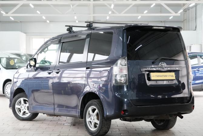 Toyota Voxy II (R70) с пробегом 2008 года, цена 1 169 000 рублей, 430000 км, минивэн, Автокод Объявления