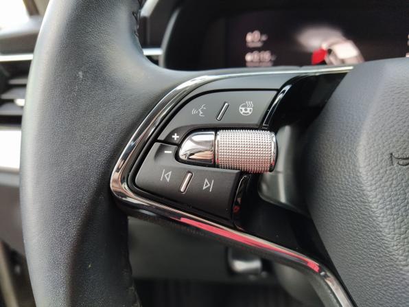 Skoda Rapid II с пробегом 2022 года, цена 2 180 000 рублей, 16500 км, лифтбек, Автокод Объявления