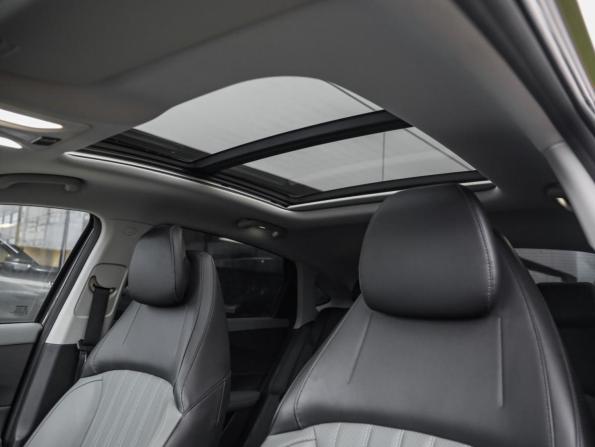 Changan Lamore с пробегом 2024 года, цена 2 050 000 рублей, 12853 км, седан, Автокод Объявления