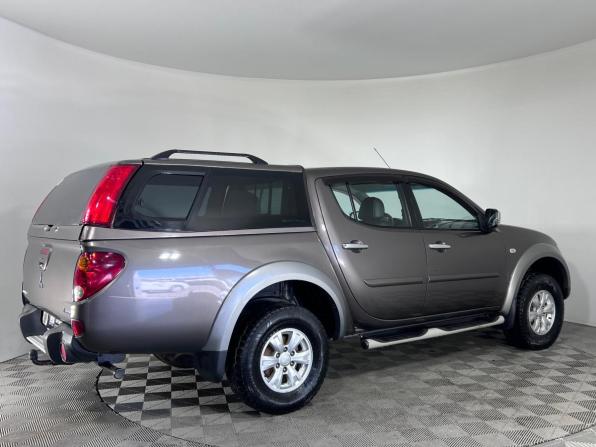 Mitsubishi L200 IV Рестайлинг с пробегом 2013 года, цена 1 670 000 рублей, 185610 км, пикап, Автокод Объявления
