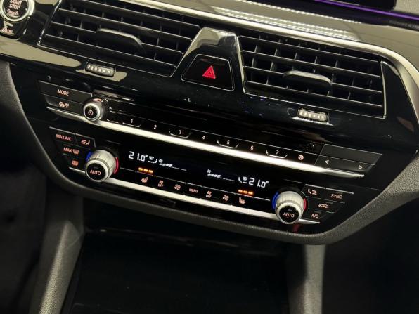 BMW 5 серии VII (G30/G31/G38) с пробегом 2018 года, цена 2 650 000 рублей, 154151 км, седан, Автокод Объявления