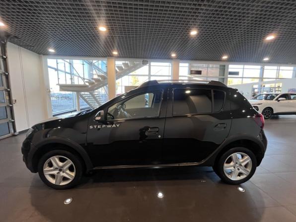 Renault Sandero II с пробегом 2016 года, цена 900 000 рублей, 135310 км, хэтчбек, Автокод Объявления