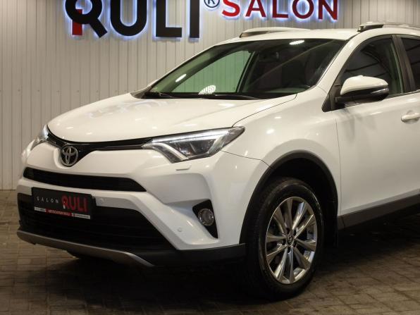 Toyota RAV4 IV (XA40) Рестайлинг с пробегом 2018 года, цена 2 750 000 рублей, 199902 км, внедорожник, Автокод Объявления