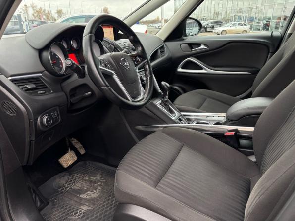 Opel Zafira C с пробегом 2014 года, цена 845 000 рублей, 271791 км, компактвэн, Автокод Объявления