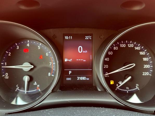 Toyota C-HR I Рестайлинг с пробегом 2022 года, цена 2 690 000 рублей, 30800 км, внедорожник, Автокод Объявления