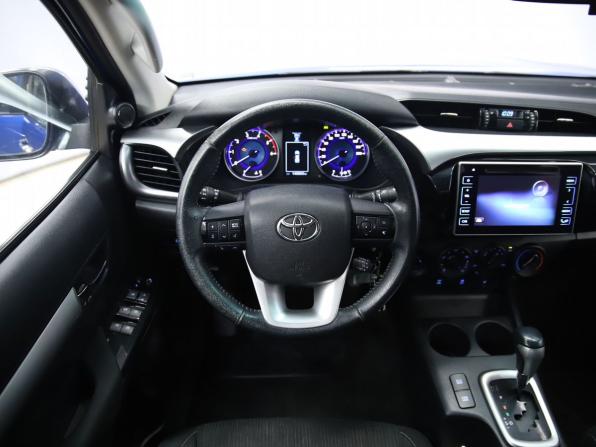 Toyota Hilux VIII с пробегом 2015 года, цена 2 830 000 рублей, 140003 км, offers.body_type.unknown, Автокод Объявления