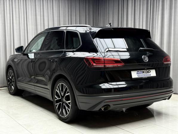Volkswagen Touareg III с пробегом 2019 года, цена 4 249 000 рублей, 235249 км, внедорожник, Автокод Объявления