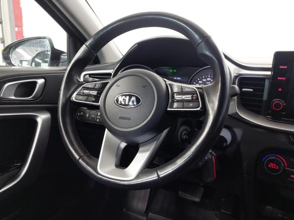 Kia XCeed I с пробегом 2020 года, цена 1 860 000 рублей, 87500 км, хэтчбек, Автокод Объявления