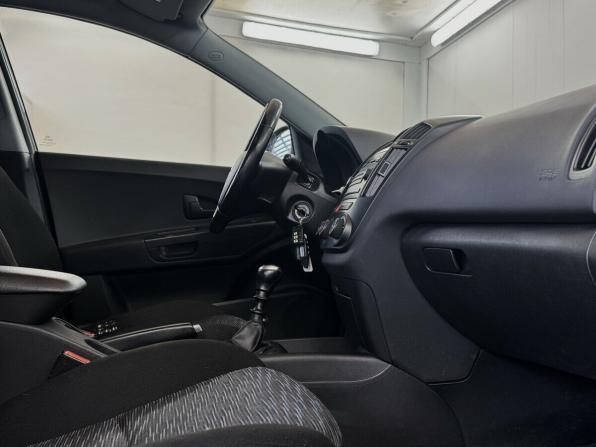 Kia Ceed I с пробегом 2008 года, цена 660 000 рублей, 233768 км, универсал, Автокод Объявления