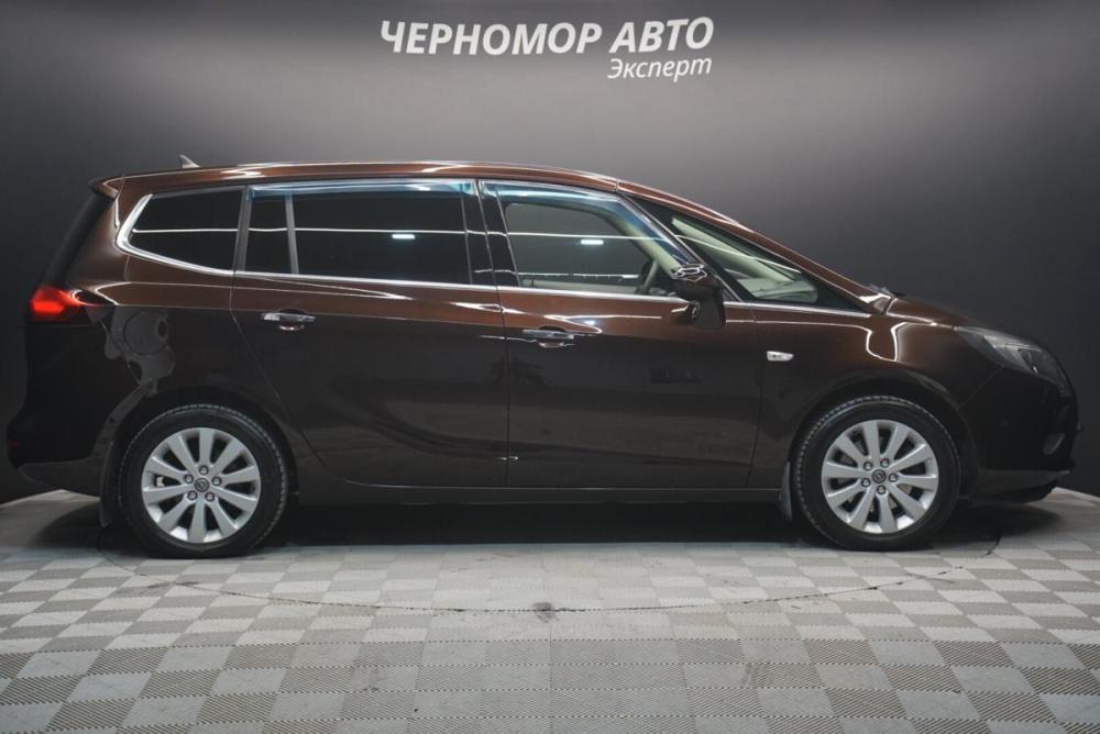 Opel Zafira C Крым  - изображение 6