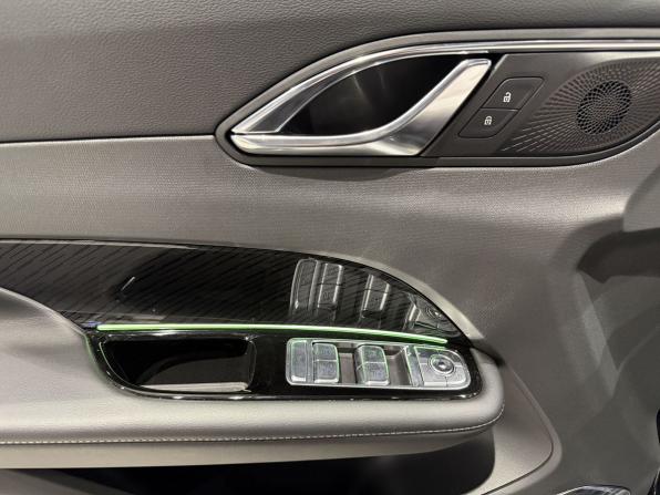 Hongqi HS3 с пробегом 2025 года, цена 2 998 000 рублей, 365 км, внедорожник, Автокод Объявления
