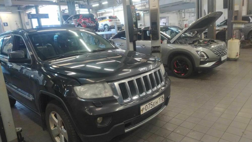 Jeep Grand Cherokee IV (WK2) Санкт-Петербург  - изображение 2