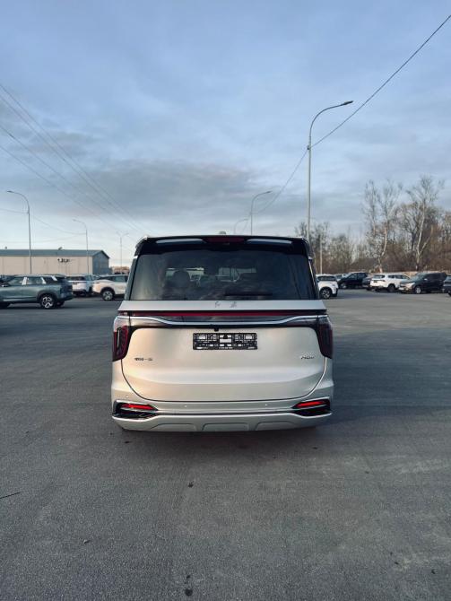 Hongqi HQ9 Санкт-Петербург  - изображение 4