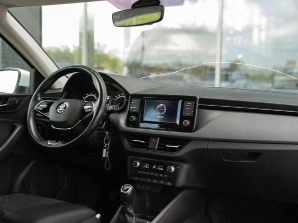 Skoda Rapid II с пробегом 2021 года, цена 1 200 000 рублей, 94698 км, лифтбек, Автокод Объявления
