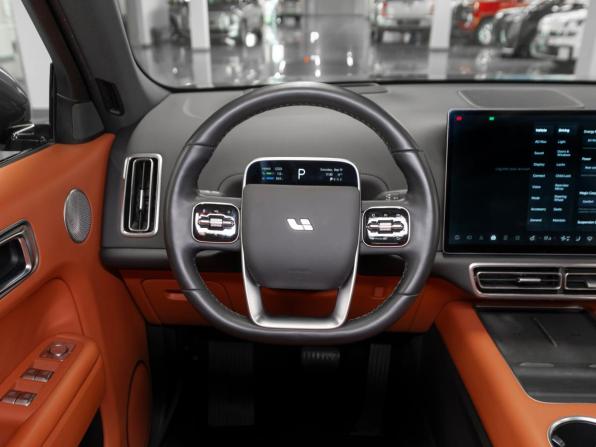 Li Auto (Lixiang) L7 I с пробегом 2023 года, цена 6 480 000 рублей, 38851 км, внедорожник, Автокод Объявления