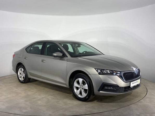Skoda Octavia IV (A8) с пробегом 2021 года, цена 2 269 000 рублей, 66000 км, лифтбек, Автокод Объявления